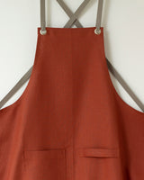 Crossback Linen Apron - Cinnamon