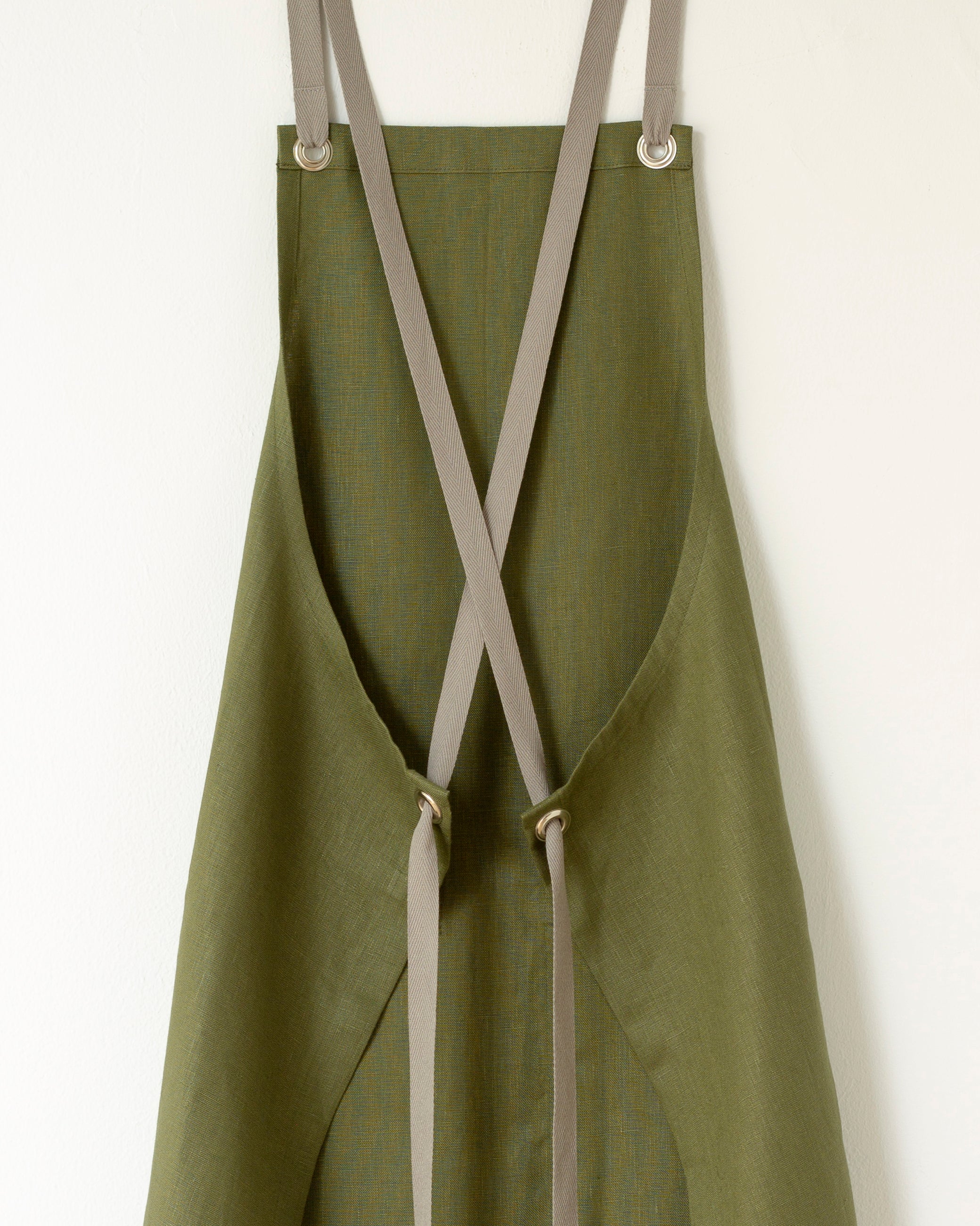 Apron Poinsettia Olive/Flax 75x90cm - Madras Link