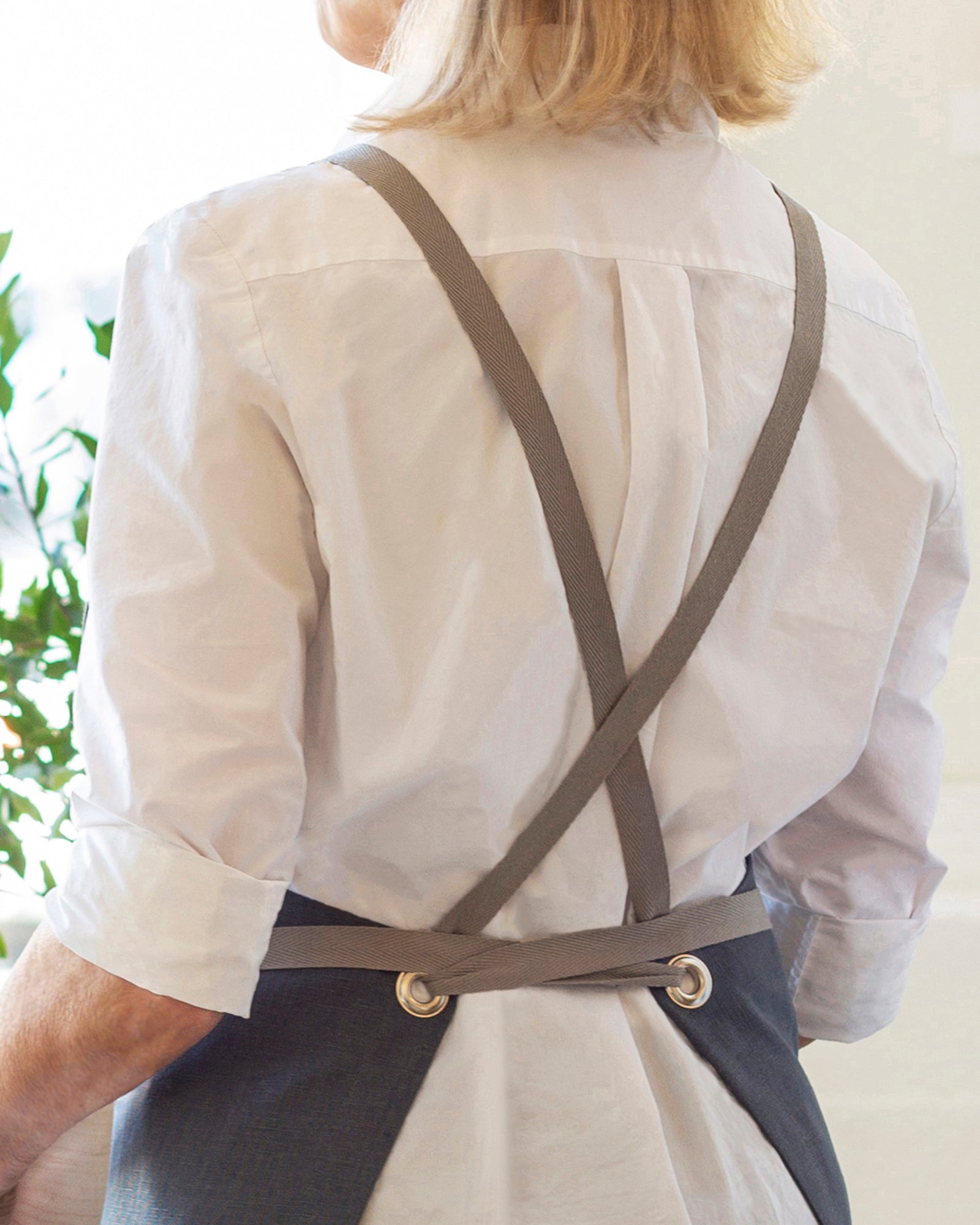 Crossback Linen Apron in Zinc- Made in San Francisco